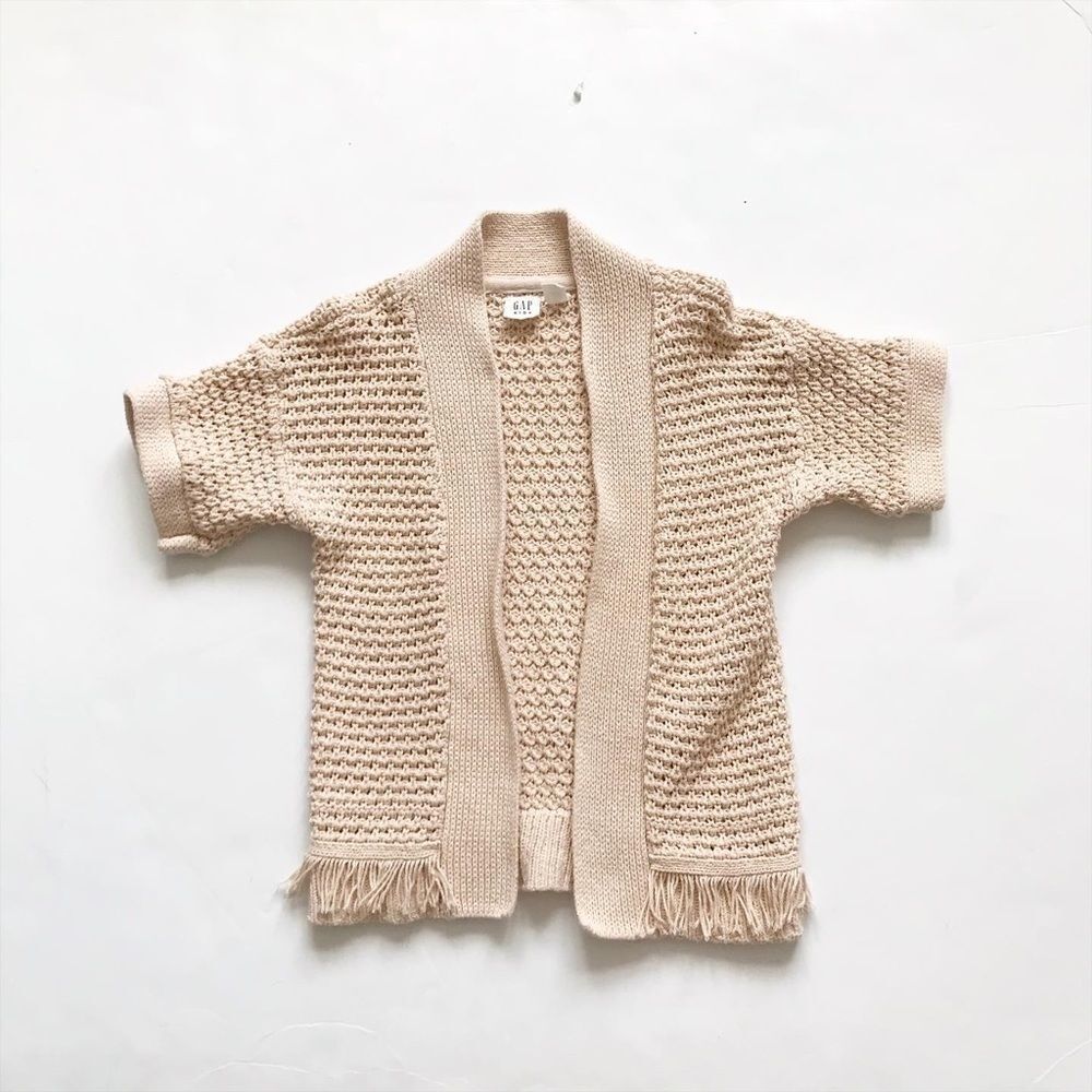 Gapkids Ivory fringe knit open cardigan EUC S(6-7)